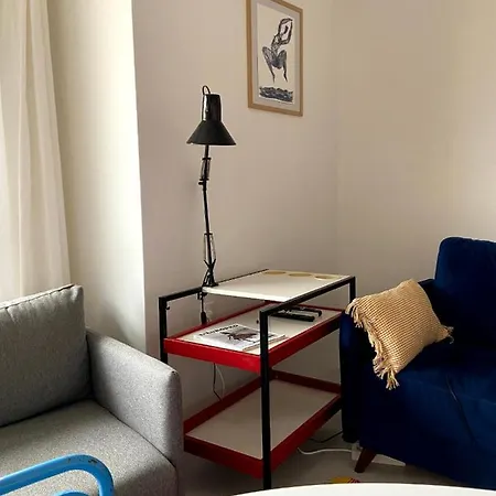 Cozy 1bd With A Terrace In *